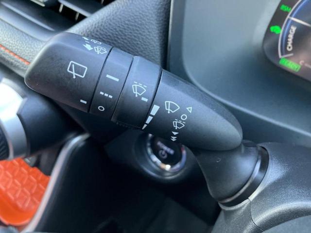 RAV4 4WDハイブリッドアドベンチャー 新品タイヤ/社外エアロ/保証書/ディスプレイオーディオ+ナビ/デジタルインナーミラー/トヨタセーフティセンス/シートヒーター/車線逸脱防止支援システム/シート 合皮/ヘッドランプ LED バックカメラ(18枚目)