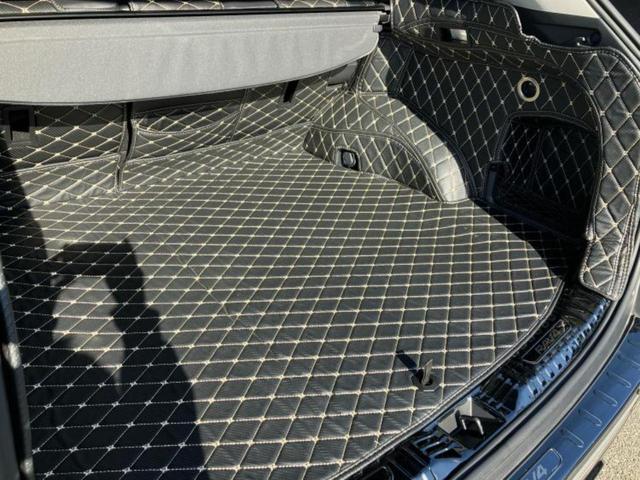 RAV4 4WDハイブリッドアドベンチャー 新品タイヤ/社外エアロ/保証書/ディスプレイオーディオ+ナビ/デジタルインナーミラー/トヨタセーフティセンス/シートヒーター/車線逸脱防止支援システム/シート 合皮/ヘッドランプ LED バックカメラ(24枚目)