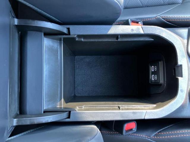 RAV4 4WDハイブリッドアドベンチャー 新品タイヤ/社外エアロ/保証書/ディスプレイオーディオ+ナビ/デジタルインナーミラー/トヨタセーフティセンス/シートヒーター/車線逸脱防止支援システム/シート 合皮/ヘッドランプ LED バックカメラ(36枚目)