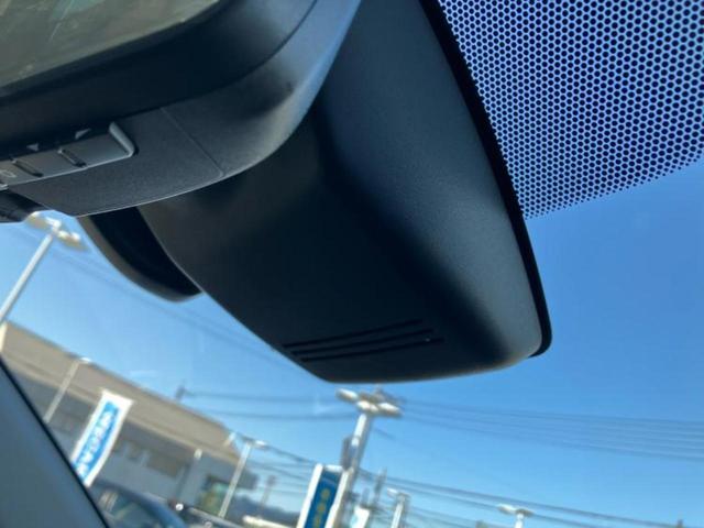 RAV4 4WDハイブリッドアドベンチャー 新品タイヤ/社外エアロ/保証書/ディスプレイオーディオ+ナビ/デジタルインナーミラー/トヨタセーフティセンス/シートヒーター/車線逸脱防止支援システム/シート 合皮/ヘッドランプ LED バックカメラ(43枚目)