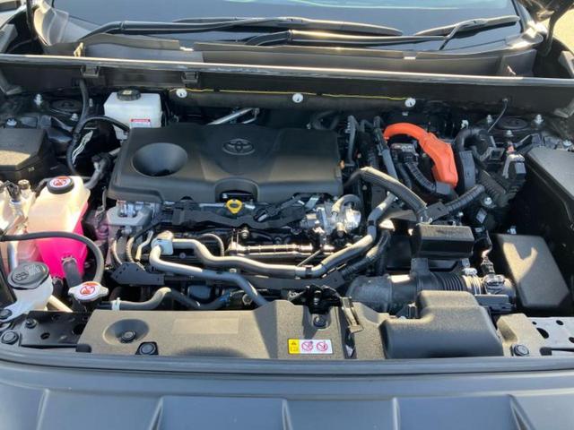 RAV4 4WDハイブリッドアドベンチャー 新品タイヤ/社外エアロ/保証書/ディスプレイオーディオ+ナビ/デジタルインナーミラー/トヨタセーフティセンス/シートヒーター/車線逸脱防止支援システム/シート 合皮/ヘッドランプ LED バックカメラ(60枚目)