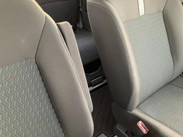 ルーミー カスタムG 新品タイヤ/保証書/純正 SDナビ/フリップダウンモニター 純正 12.1インチ/スマートアシスト(トヨタ・ダイハツ)/両側電動スライドドア/車線逸脱防止支援システム/ヘッドランプ LED DVD再生(35枚目)