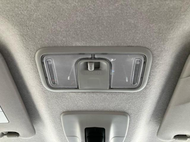 ルーミー カスタムG 新品タイヤ/保証書/純正 SDナビ/フリップダウンモニター 純正 12.1インチ/スマートアシスト(トヨタ・ダイハツ)/両側電動スライドドア/車線逸脱防止支援システム/ヘッドランプ LED DVD再生(41枚目)