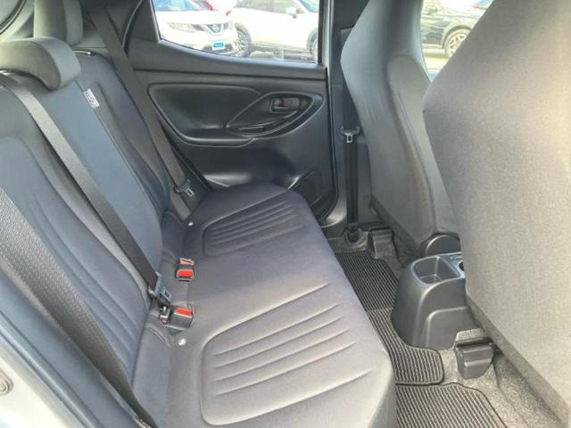 ヤリス X ディスプレイオーディオ+ナビ8インチ/トヨタセーフティセンス/車線逸脱防止支援システム/Bluetooth接続/ETC/EBD付ABS/横滑り防止装置/バックモニター/エアバッグ 運転席 バックカメラ(5枚目)