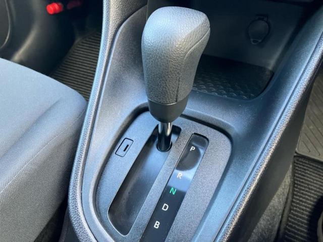 ヤリス X ディスプレイオーディオ+ナビ8インチ/トヨタセーフティセンス/車線逸脱防止支援システム/Bluetooth接続/ETC/EBD付ABS/横滑り防止装置/バックモニター/エアバッグ 運転席 バックカメラ(17枚目)