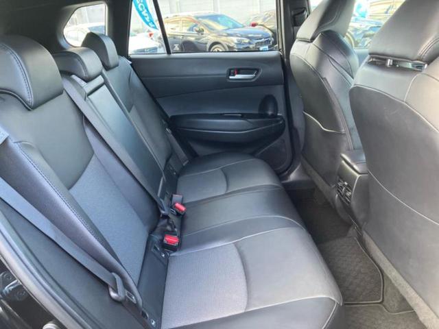 カローラクロス Ｚ　ディスプレイオーディオ８インチ／衝突安全装置／シートヒーター／車線逸脱防止支援システム／シート　ハーフレザー／電動バックドア／ヘッドランプ　ＬＥＤ／ＥＴＣ／ＥＢＤ付ＡＢＳ／横滑り防止装置　バックカメラ（5枚目）