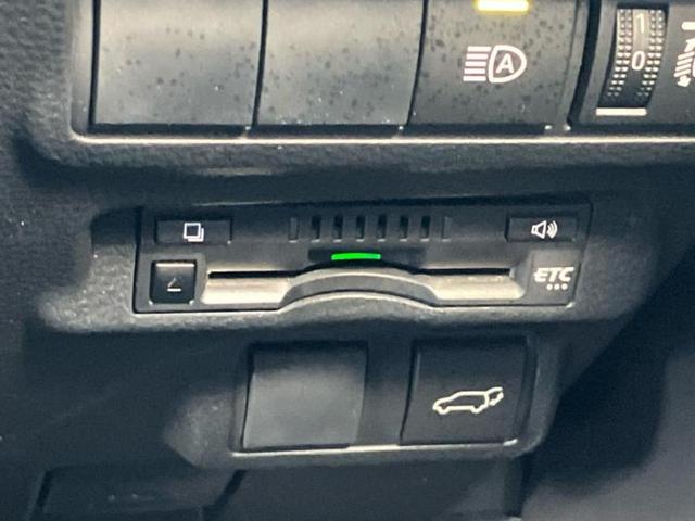 カローラクロス Ｚ　ディスプレイオーディオ８インチ／衝突安全装置／シートヒーター／車線逸脱防止支援システム／シート　ハーフレザー／電動バックドア／ヘッドランプ　ＬＥＤ／ＥＴＣ／ＥＢＤ付ＡＢＳ／横滑り防止装置　バックカメラ（18枚目）