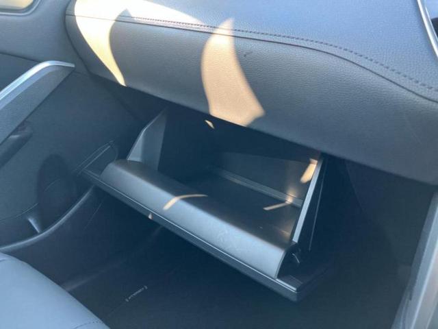 カローラクロス Ｚ　ディスプレイオーディオ８インチ／衝突安全装置／シートヒーター／車線逸脱防止支援システム／シート　ハーフレザー／電動バックドア／ヘッドランプ　ＬＥＤ／ＥＴＣ／ＥＢＤ付ＡＢＳ／横滑り防止装置　バックカメラ（48枚目）