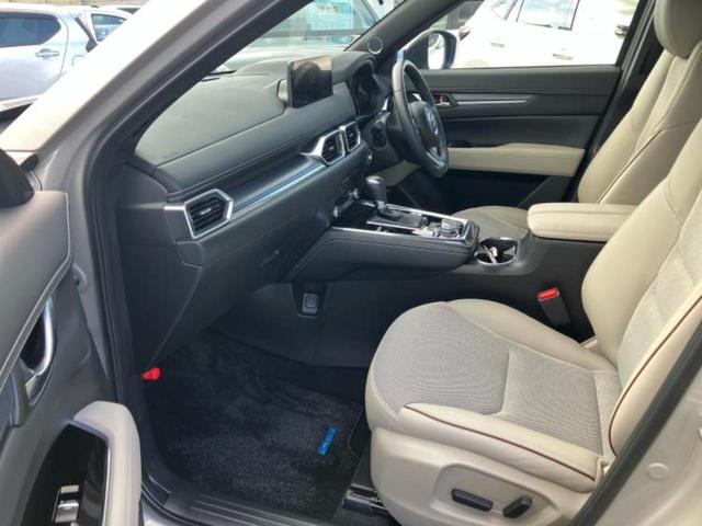 CX-8 4WD25Sグランドジャーニー サンルーフ/BOSE/保証書/ディスプレイオーディオ+ナビ/衝突安全装置/シートヒーター/全方位モニター/車線逸脱防止支援システム/シート ハーフレザー/電動バックドア 衝突被害軽減システム 4WD(7枚目)
