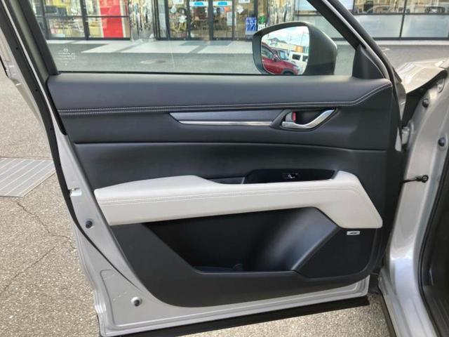 CX-8 4WD25Sグランドジャーニー サンルーフ/BOSE/保証書/ディスプレイオーディオ+ナビ/衝突安全装置/シートヒーター/全方位モニター/車線逸脱防止支援システム/シート ハーフレザー/電動バックドア 衝突被害軽減システム 4WD(23枚目)