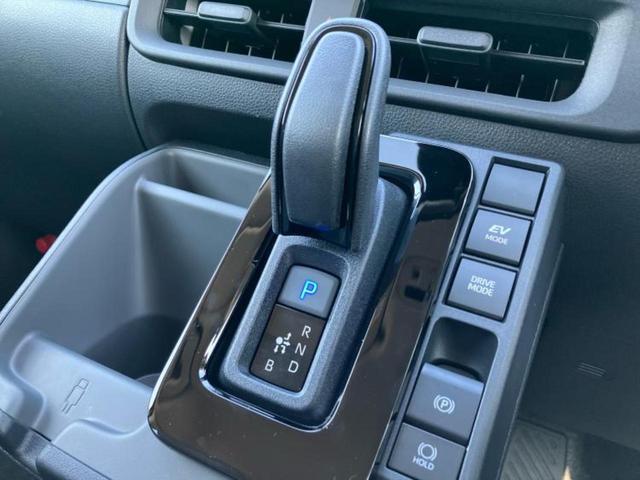 シエンタ ハイブリッドZ ディスプレイオーディオ+ナビ10.5インチ/トヨタセーフティセンス/両側電動スライドドア/パノラミックビューモニター/車線逸脱防止支援システム/登録済未使用車/ヘッドランプ LED 全周囲カメラ(18枚目)