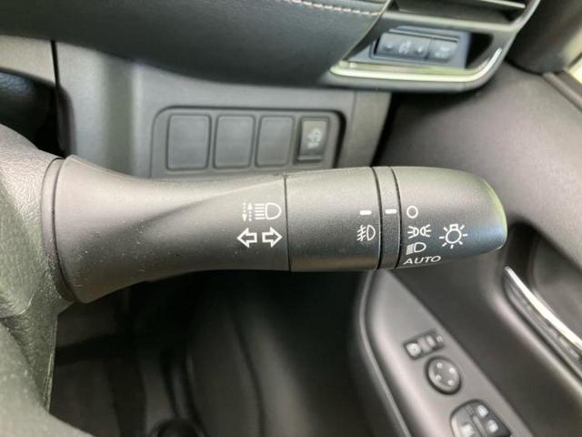 セレナ ハイウェイスターＶセレクション２　保証書／純正　９インチ　ＳＤナビ／フリップダウンモニター／インテリジェントルームミラー／衝突安全装置／両側電動スライドドア／アラウンドビューモニター／車線逸脱防止支援システム／プロパイロット　禁煙車（17枚目）