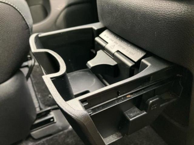 セレナ ハイウェイスターＶセレクション２　保証書／純正　９インチ　ＳＤナビ／フリップダウンモニター／インテリジェントルームミラー／衝突安全装置／両側電動スライドドア／アラウンドビューモニター／車線逸脱防止支援システム／プロパイロット　禁煙車（40枚目）