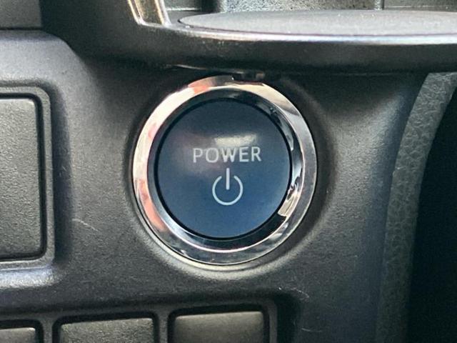 ヴォクシー ハイブリッドＶ　新品タイヤ／保証書／純正　９インチ　ＳＤナビ／フリップダウンモニター　純正　１１インチ／トヨタセーフティセンス／両側電動スライドドア／シートヒーター　前席／車線逸脱防止支援システム　バックカメラ（31枚目）