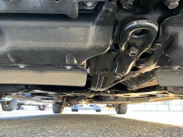 ヴォクシー ハイブリッドＶ　新品タイヤ／保証書／純正　９インチ　ＳＤナビ／フリップダウンモニター　純正　１１インチ／トヨタセーフティセンス／両側電動スライドドア／シートヒーター　前席／車線逸脱防止支援システム　バックカメラ（51枚目）