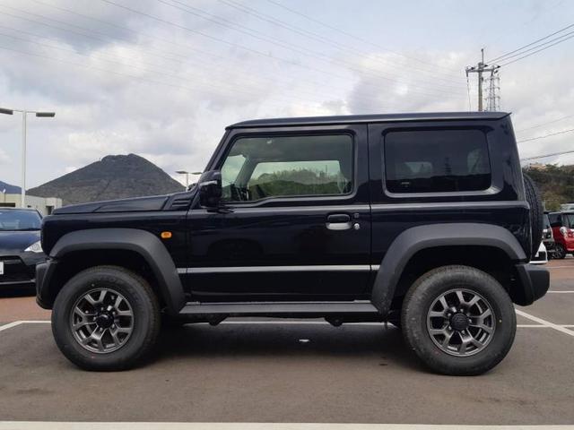 4WD JC 衝突安全装置/車線逸脱防止支援システム/ヘッドランプ LED/EBD付ABS/横滑り防止装置/エアバッグ 運転席/エアバッグ 助手席/エアバッグ サイド/アルミホイール/パワーウインドウ 4WD(2枚目)