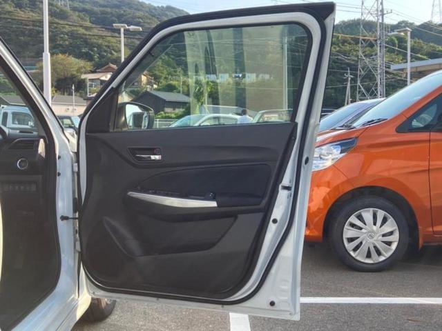 スイフト ハイブリッドＲＳ　保証書／純正　ＳＤナビ／衝突安全装置／シートヒーター　運転席／車線逸脱防止支援システム／ヘッドランプ　ＬＥＤ／Ｂｌｕｅｔｏｏｔｈ接続／ＥＴＣ／ＥＢＤ付ＡＢＳ／横滑り防止装置／アイドリングストップ（6枚目）