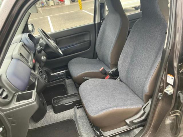 キャロル GL 保証書/アイアクティブセンス(マツダ)/シートヒーター 運転席/車線逸脱防止支援システム/EBD付ABS/横滑り防止装置/アイドリングストップ/禁煙車/衝突安全ボディ/キーレスエントリー/オートライト(7枚目)