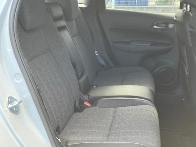 フィット eHEVホーム 新品タイヤ/保証書/純正 9インチ メモリーナビ/ホンダセンシング/車線逸脱防止支援システム/ドライブレコーダー 前後/ヘッドランプ LED/USBジャック/Bluetooth接続/ETC DVD再生(6枚目)