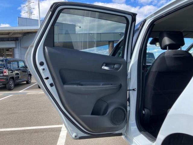 フィット eHEVホーム 新品タイヤ/保証書/純正 9インチ メモリーナビ/ホンダセンシング/車線逸脱防止支援システム/ドライブレコーダー 前後/ヘッドランプ LED/USBジャック/Bluetooth接続/ETC DVD再生(24枚目)