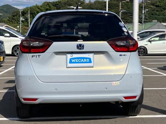 フィット eHEVホーム 新品タイヤ/保証書/純正 9インチ メモリーナビ/ホンダセンシング/車線逸脱防止支援システム/ドライブレコーダー 前後/ヘッドランプ LED/USBジャック/Bluetooth接続/ETC DVD再生(33枚目)