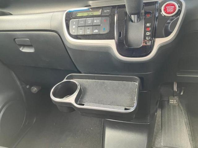 N-BOXカスタム G・Lパッケージ 保証書/ディスプレイオーディオ/両側電動スライドドア/ヘッドランプ HID/Bluetooth接続/ETC/EBD付ABS/横滑り防止装置/アイドリングストップ/バックモニター/衝突安全ボディ(28枚目)