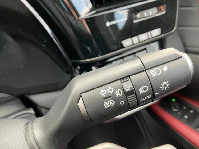 RX 4WD RX500h Fスポーツパフォーマンス サンルーフ/保証書/純正 SDナビ/デジタルインナーミラー/衝突安全装置/シートヒーター/全方位モニター/車線逸脱防止支援システム/シート 合皮/パーキングアシスト 自動操舵/電動バックドア 4WD(14枚目)