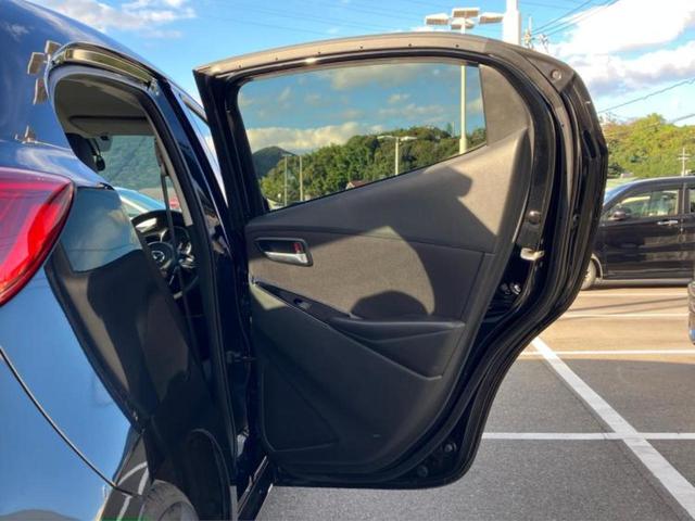 デミオ 15Sツーリング 保証書/純正 SDナビ/衝突安全装置/シートヒーター/車線逸脱防止支援システム/ヘッドランプ LED/ETC/EBD付ABS/横滑り防止装置/アイドリングストップ/フルセグTV/エアバッグ 運転席(22枚目)