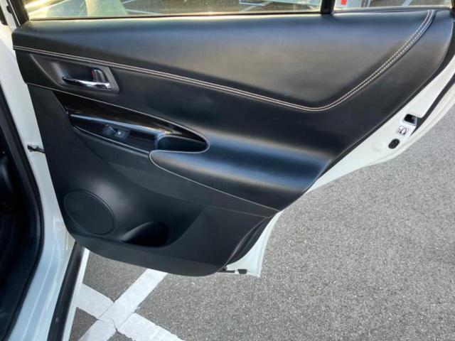 ハリアー プレミアム パノラマルーフ/TRDエアロ/保証書/純正 9インチ SDナビ/衝突安全装置/車線逸脱防止支援システム/シート ハーフレザー/電動バックドア/ヘッドランプ LED/Bluetooth接続/ETC(19枚目)