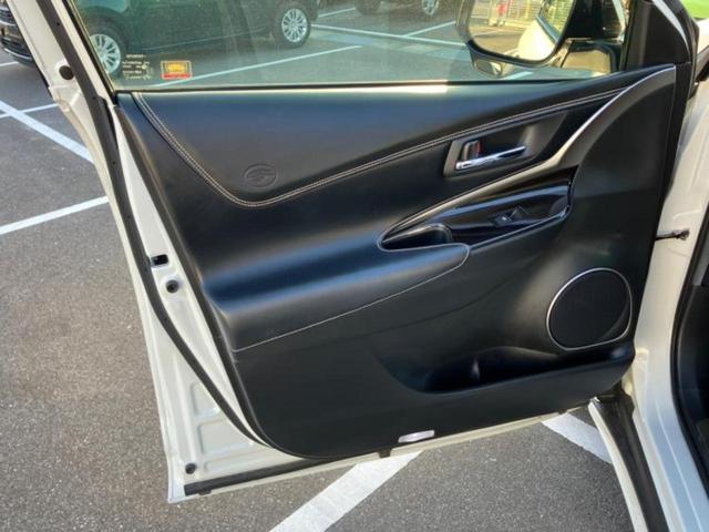 ハリアー プレミアム パノラマルーフ/TRDエアロ/保証書/純正 9インチ SDナビ/衝突安全装置/車線逸脱防止支援システム/シート ハーフレザー/電動バックドア/ヘッドランプ LED/Bluetooth接続/ETC(20枚目)