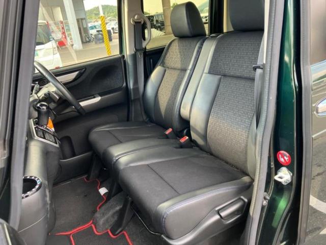 ＷＥＣＡＲＳでは各商談席に大型モニターをご用意しております！見やすい大画面でゆったりと全国の在庫をご覧いただけます！是非ご来店お待ちしております！