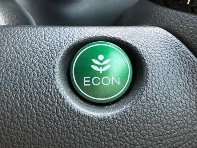 お車に合わせて無料保証以外にも、保証範囲、期間、距離を拡充させた有料保証もご用意しております！中古車の購入が初めてで不安・・・というお客様もご安心ください！