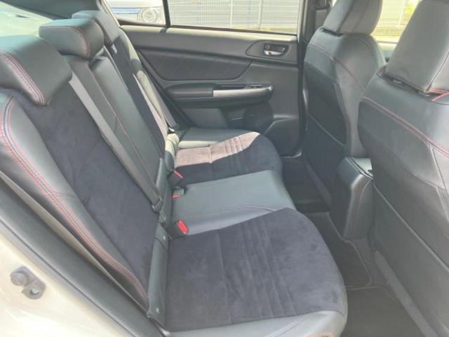 WRX S4 4WD2.0GT-Sアイサイト 純正 SDナビ/アイサイト/車線逸脱防止支援システム/ドライブレコーダー 前後/ヘッドランプ HID/USBジャック/HDMI接続/ETC/横滑り防止装置/フルセグTV/DVD/MTモード付き 4WD(6枚目)