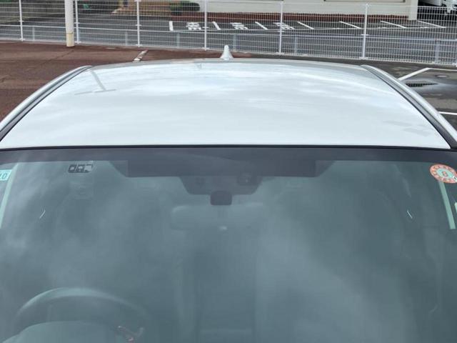 WRX S4 4WD2.0GT-Sアイサイト 純正 SDナビ/アイサイト/車線逸脱防止支援システム/ドライブレコーダー 前後/ヘッドランプ HID/USBジャック/HDMI接続/ETC/横滑り防止装置/フルセグTV/DVD/MTモード付き 4WD(19枚目)