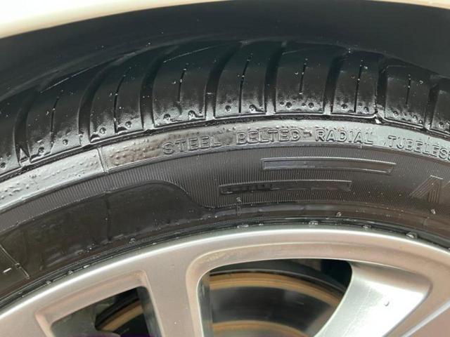 WRX S4 4WD2.0GT-Sアイサイト 純正 SDナビ/アイサイト/車線逸脱防止支援システム/ドライブレコーダー 前後/ヘッドランプ HID/USBジャック/HDMI接続/ETC/横滑り防止装置/フルセグTV/DVD/MTモード付き 4WD(26枚目)