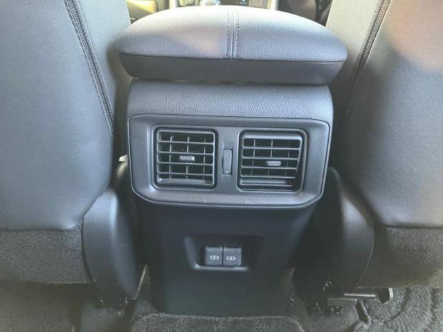 RAV4 4WD G Zパッケージ サンルーフ/純正エアロ/保証書/ディスプレイオーディオ+ナビ11インチ/デジタルインナーミラー/トヨタセーフティセンス/シートヒーター 前席/パノラミックビューモニター 衝突被害軽減システム 4WD(34枚目)