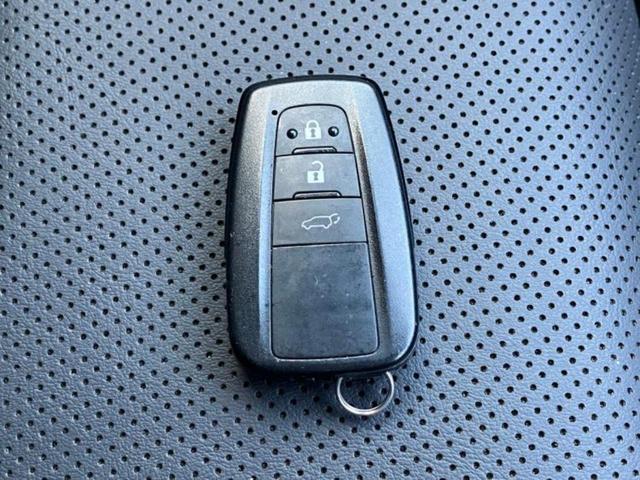 RAV4 4WD G Zパッケージ サンルーフ/純正エアロ/保証書/ディスプレイオーディオ+ナビ11インチ/デジタルインナーミラー/トヨタセーフティセンス/シートヒーター 前席/パノラミックビューモニター 衝突被害軽減システム 4WD(37枚目)