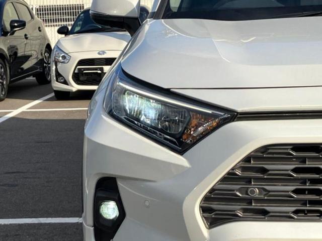 RAV4 4WD G Zパッケージ サンルーフ/純正エアロ/保証書/ディスプレイオーディオ+ナビ11インチ/デジタルインナーミラー/トヨタセーフティセンス/シートヒーター 前席/パノラミックビューモニター 衝突被害軽減システム 4WD(44枚目)