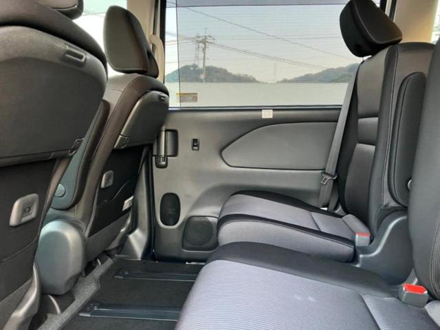 セレナ ｅパワーハイウェイスターＶ　新品タイヤ／純正　１０インチ　メモリーナビ／エマージェンシーブレーキ／両側電動スライドドア／アラウンドビューモニター／車線逸脱防止支援システム／プロパイロット／ドライブレコーダー　前後　全周囲カメラ（23枚目）