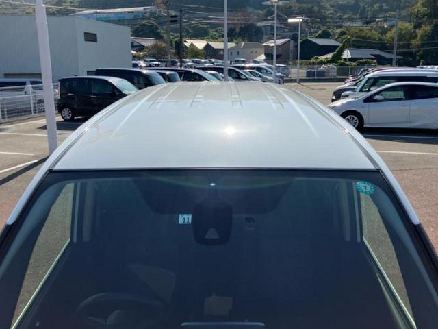 セレナ ｅパワーハイウェイスターＶ　新品タイヤ／純正　１０インチ　メモリーナビ／エマージェンシーブレーキ／両側電動スライドドア／アラウンドビューモニター／車線逸脱防止支援システム／プロパイロット／ドライブレコーダー　前後　全周囲カメラ（37枚目）