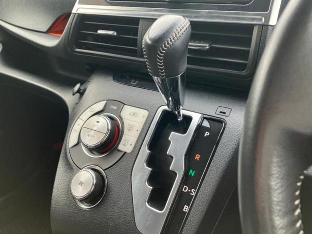 シエンタ G 保証書/両側電動スライドドア/ETC/EBD付ABS/横滑り防止装置/アイドリングストップ/エアバッグ 運転席/エアバッグ 助手席/衝突安全ボディ/アルミホイール 社外 15インチ 盗難防止装置(13枚目)