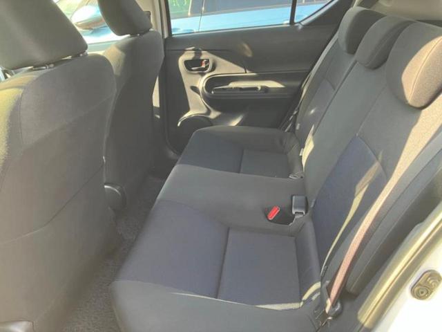 アクア S 新品タイヤ/純正 SDナビ/Bluetooth接続/ETC/EBD付ABS/横滑り防止装置/バックモニター/ワンセグTV/エアバッグ 運転席/エアバッグ 助手席/衝突安全ボディ/パワーウインドウ(8枚目)