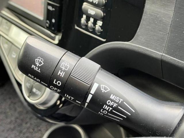 アクア S 新品タイヤ/純正 SDナビ/Bluetooth接続/ETC/EBD付ABS/横滑り防止装置/バックモニター/ワンセグTV/エアバッグ 運転席/エアバッグ 助手席/衝突安全ボディ/パワーウインドウ(14枚目)