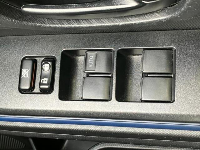 アクア S 新品タイヤ/純正 SDナビ/Bluetooth接続/ETC/EBD付ABS/横滑り防止装置/バックモニター/ワンセグTV/エアバッグ 運転席/エアバッグ 助手席/衝突安全ボディ/パワーウインドウ(18枚目)