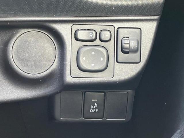 アクア S 新品タイヤ/純正 SDナビ/Bluetooth接続/ETC/EBD付ABS/横滑り防止装置/バックモニター/ワンセグTV/エアバッグ 運転席/エアバッグ 助手席/衝突安全ボディ/パワーウインドウ(29枚目)