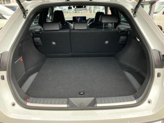 ハリアー Ｚ　保証書／純正　ＳＤナビ／デジタルインナーミラー／衝突安全装置／全方位モニター／車線逸脱防止支援システム／シート　ハーフレザー／電動バックドア／ヘッドランプ　ＬＥＤ／Ｂｌｕｅｔｏｏｔｈ接続　全周囲カメラ（19枚目）