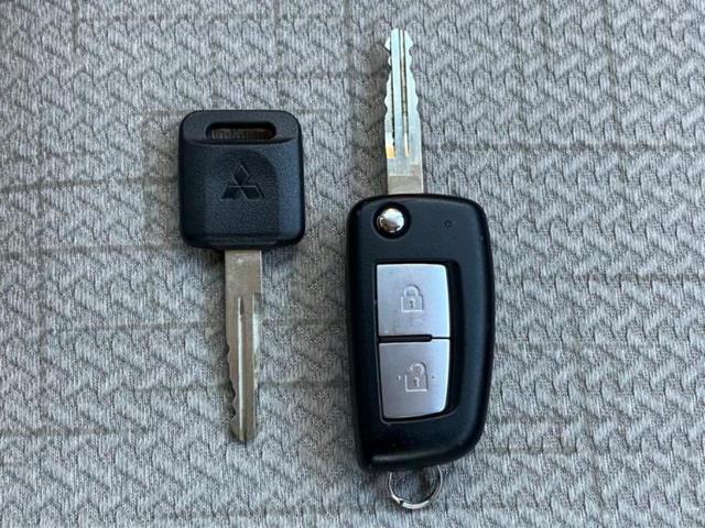 eKワゴン M 保証書/イーアシスト(ミツビシ)/シートヒーター 前席/車線逸脱防止支援システム/USBジャック/EBD付ABS/横滑り防止装置/アイドリングストップ/禁煙車/衝突安全ボディ/キーレスエントリー(31枚目)