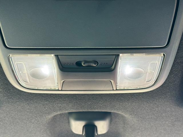 X・ターボパッケージ 純正 8インチ メモリーナビ/衝突安全装置/ヘッドランプ HID/ETC/EBD付ABS/横滑り防止装置/アイドリングストップ/フルセグTV/エアバッグ 運転席/エアバッグ 助手席 HIDヘッドライト(28枚目)