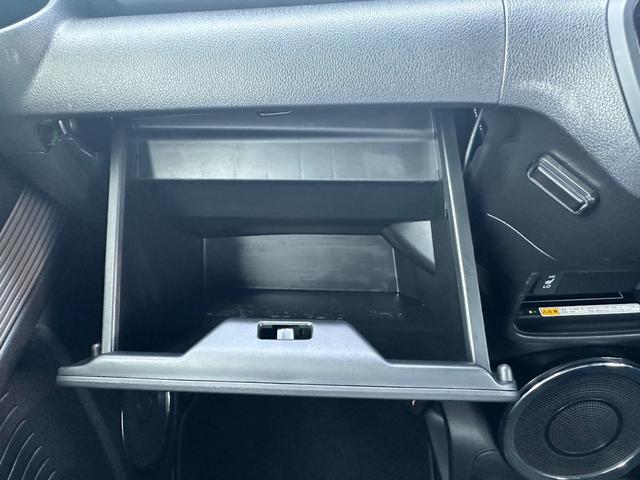 X・ターボパッケージ 純正 8インチ メモリーナビ/衝突安全装置/ヘッドランプ HID/ETC/EBD付ABS/横滑り防止装置/アイドリングストップ/フルセグTV/エアバッグ 運転席/エアバッグ 助手席 HIDヘッドライト(29枚目)