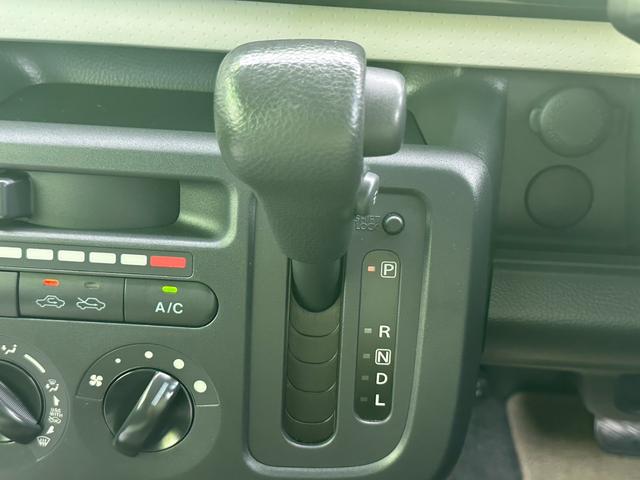 S ETC/EBD付ABS/横滑り防止装置/エアバッグ 運転席/エアバッグ 助手席/衝突安全ボディ/キーレスエントリー/マニュアルエアコン/取扱説明書・保証書/パワードアロック/アクセサリーソケット(22枚目)